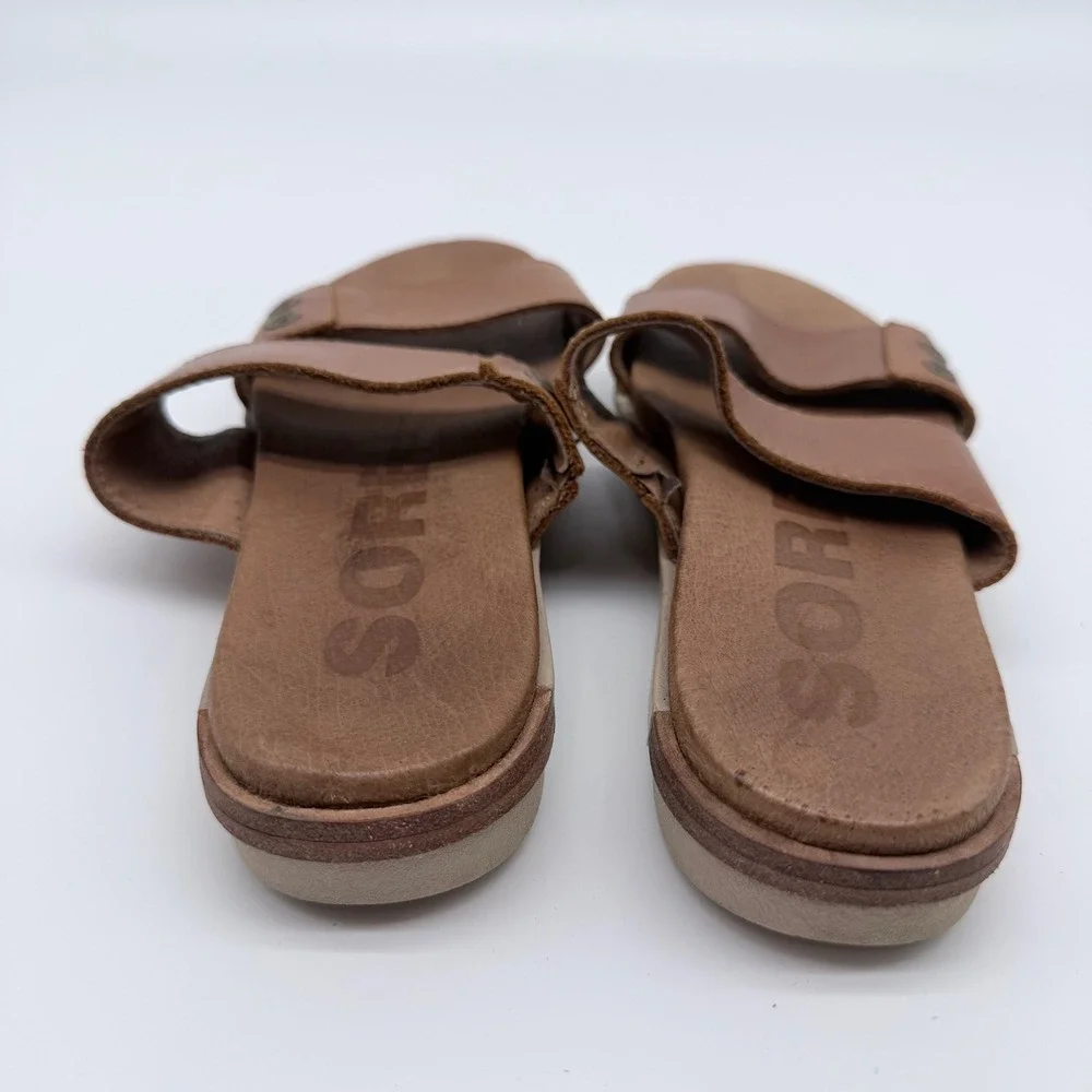Sorel Ella Slide Sandals Tan Brown Leather Grommet Flat 6.5 NL2937-224